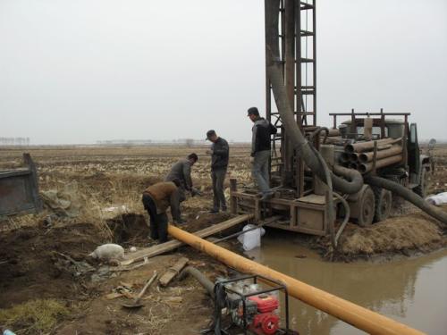 “不管誰來問我，我都說米數多的鉆頭好，讓他去試試”